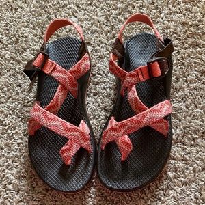 Chaco orange/beige/turquoise sandals